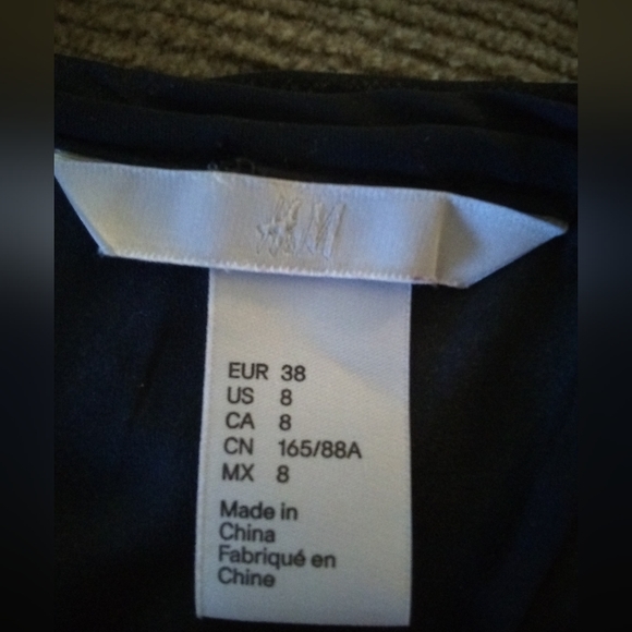 H&M Top - Picture 6 of 8